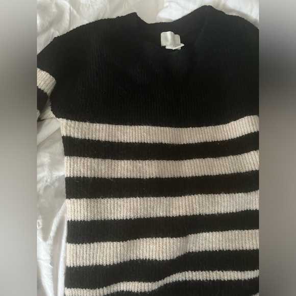 H&M striped sweater dress - Picture 5 of 5